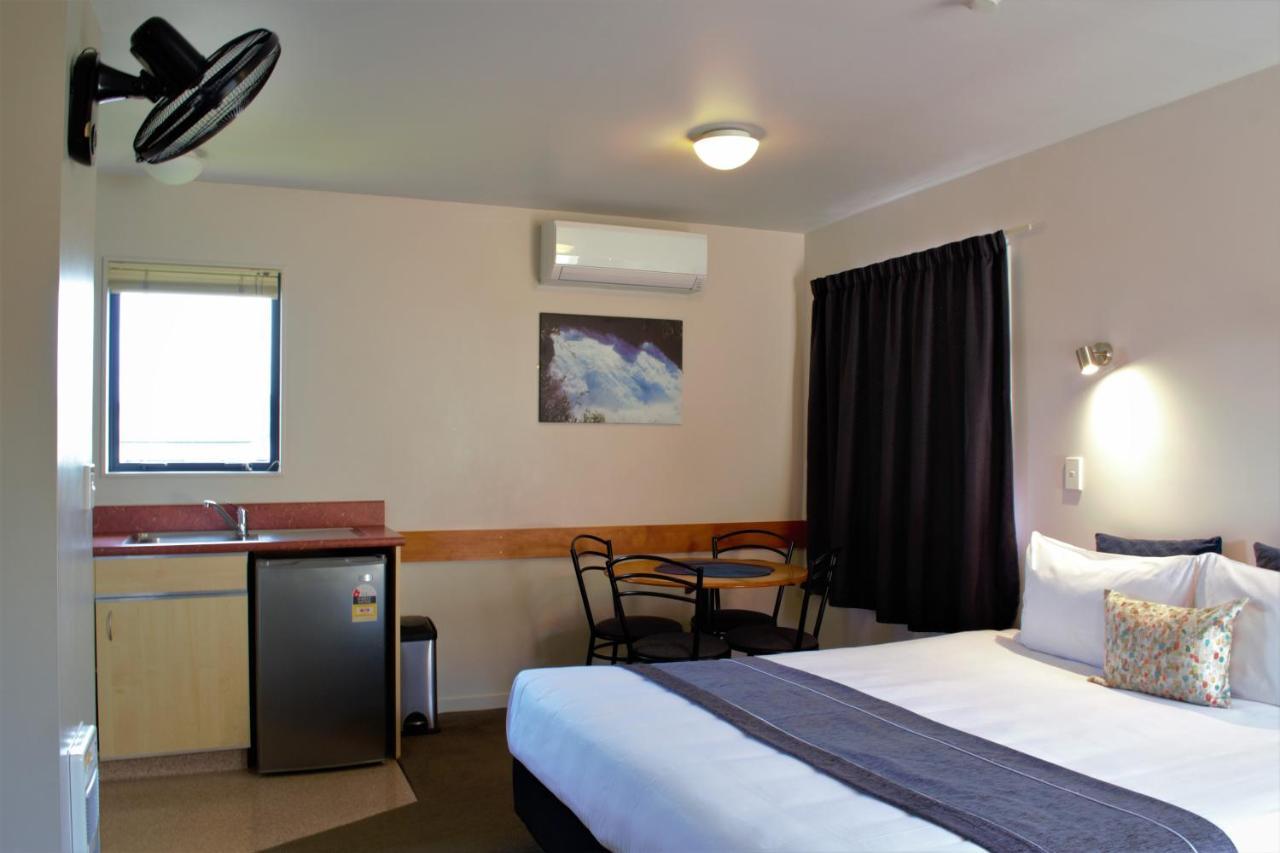 Bella Vista Taupo Motel Exterior photo